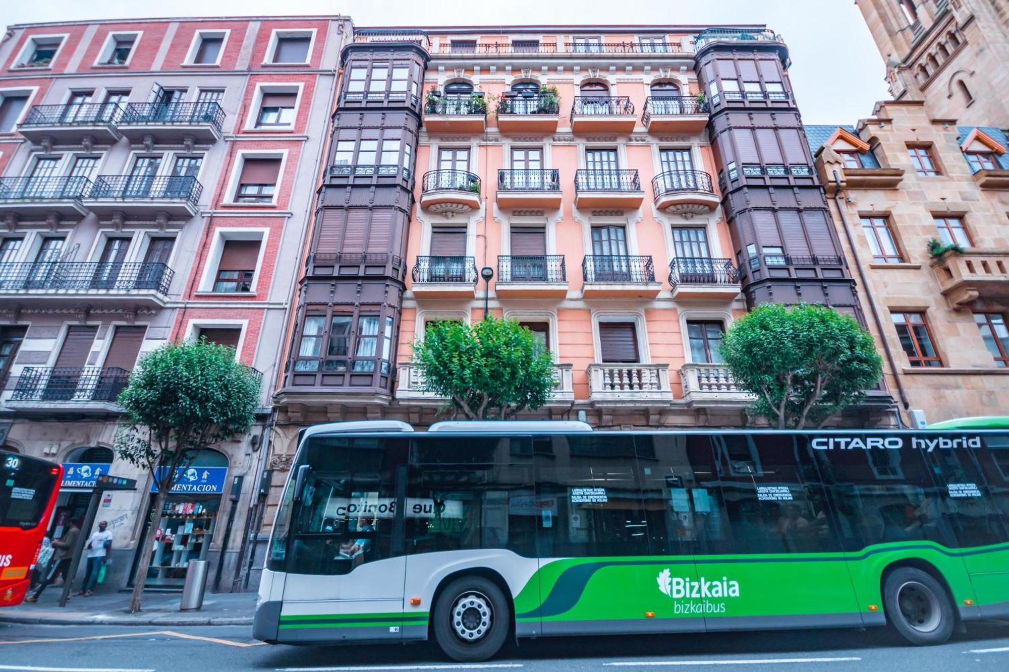 Gran Apartamento 6 Suites Bilbao Center Dış mekan fotoğraf